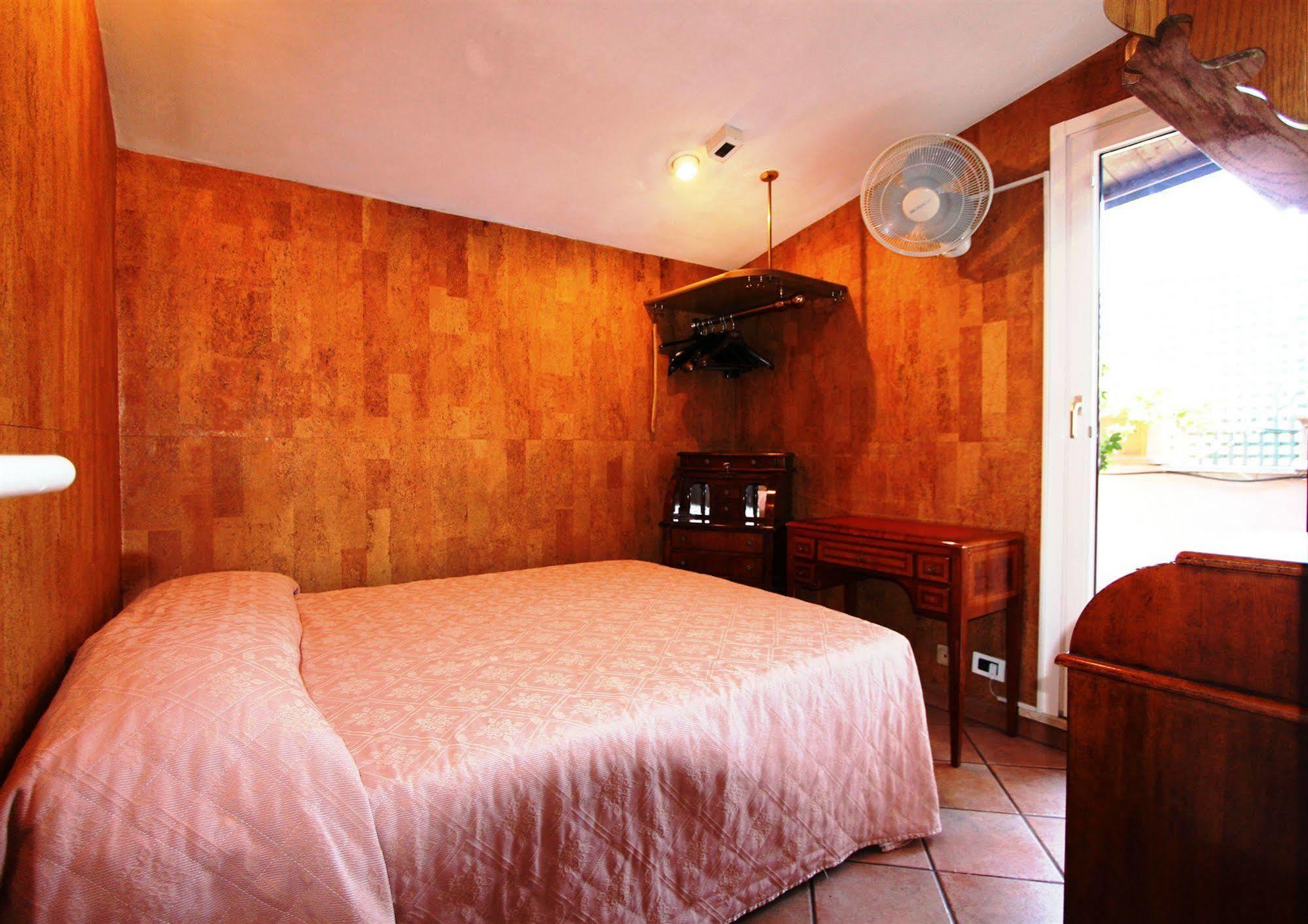 Residence Candia โรม ภายนอก รูปภาพ