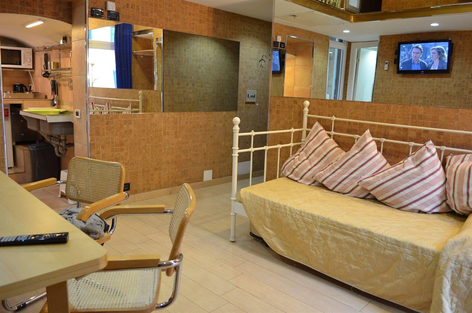 Residence Candia โรม ภายนอก รูปภาพ